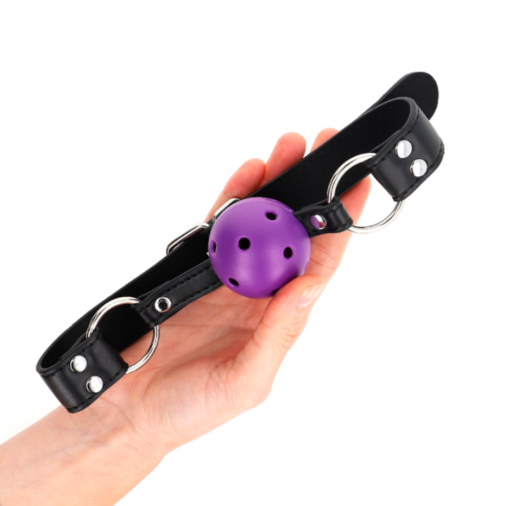 KINK - BOLA RESPIRÁVEL 4 CM MORDAÇA COM REBITE DUPLO ROXO 62.5 x 2.5 CM AJUSTÁVEL 42-58 CM