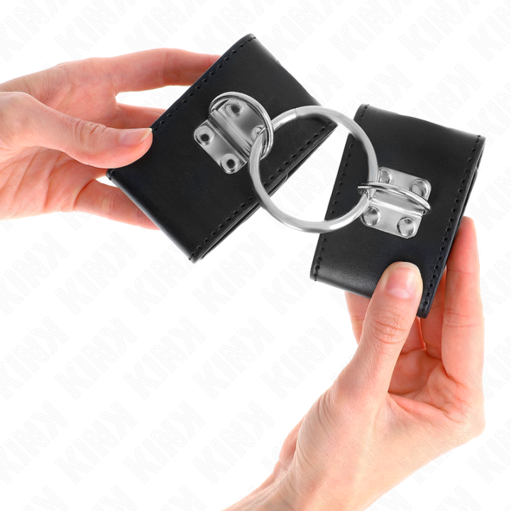 KINK - PULSO FIXO COM ANEL E FECHAMENTO DE CADEADO PRETO AJUSTÁVEL 16-23 CM X 5.5 CM